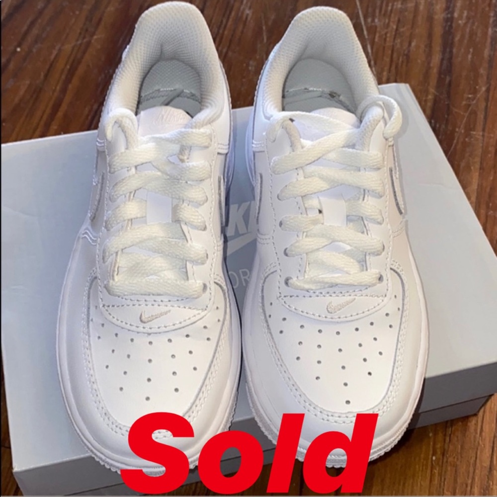 BRAND NEW NEVER WORN NIKE AIR FORCE 1’s